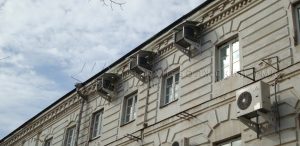 Вентиляция в частном доме: виды и особенности